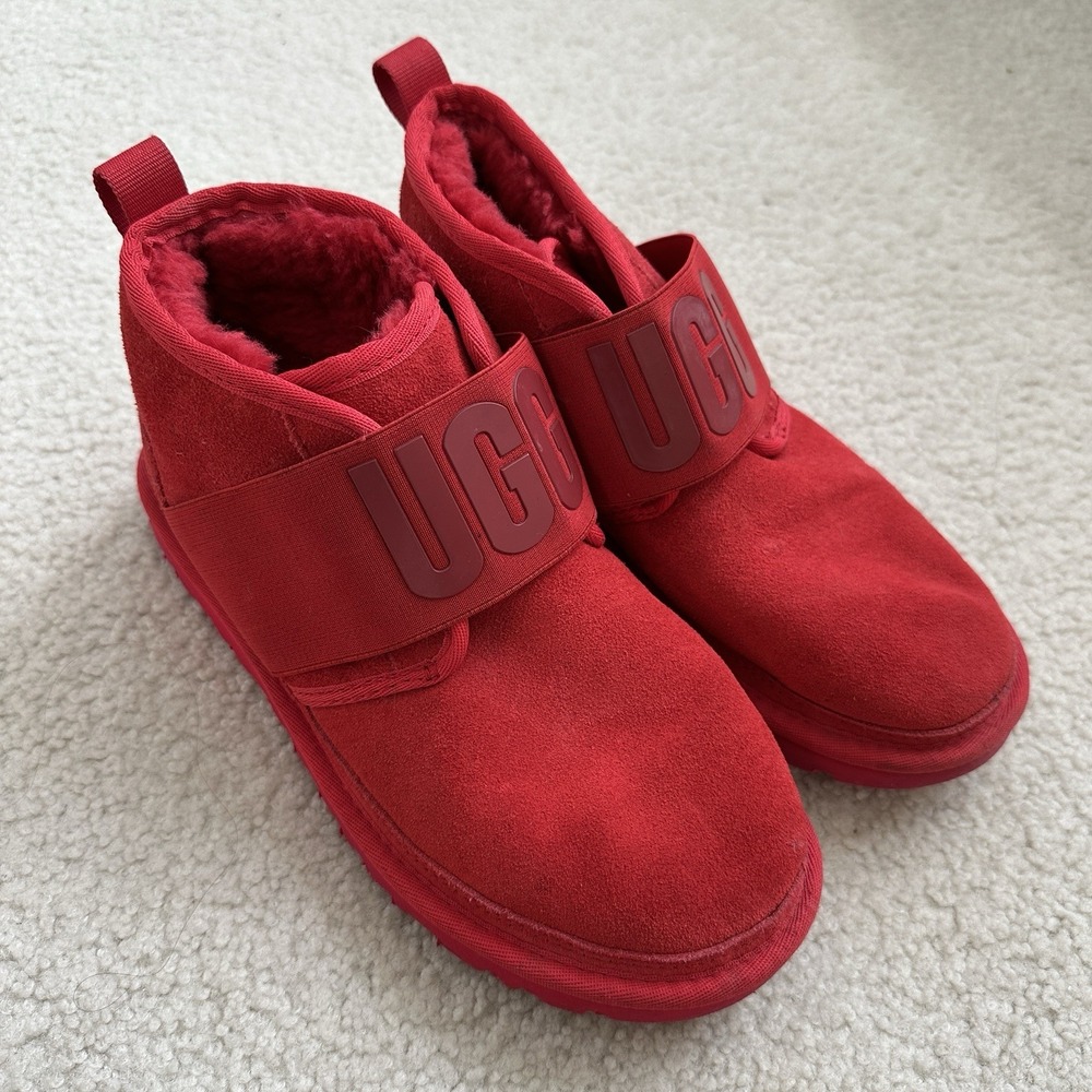 UGG Neumel II Graphic Spell Out‎ Chukka Boots Men's Size 7 Samba Red 1111730